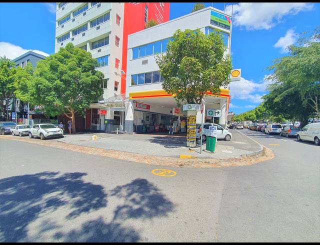 1 BEDROOM ROOM RENTED IN CAPE TOWN CITY CENTRE